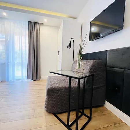 ベッド・アンド・ブレックファスト Dahara-aneks Kuchenny (adults Only) 3*